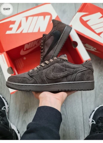 Коричневі кросівки чоловічі nike air jordan 1 retro low og sp travis scott velvet brown найк аір джордан коричневі демісезон No Brand