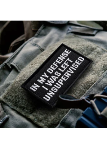 Набор шевронов 2 шт. с липучкой "In My Defense I Was Left Unsupervised" 5х8 см вышитый патч нашивка шеврон IDEIA (386250728)