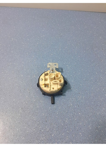 Пресостат для пральної машини AL1056 CTX R 761230 ARISTON (361863321)
