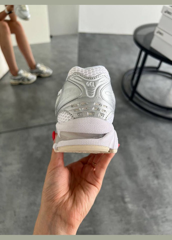 Жіночі кросівки Asics Gel-Kayano 14 white Silver No Brand срібні літо (329687942)