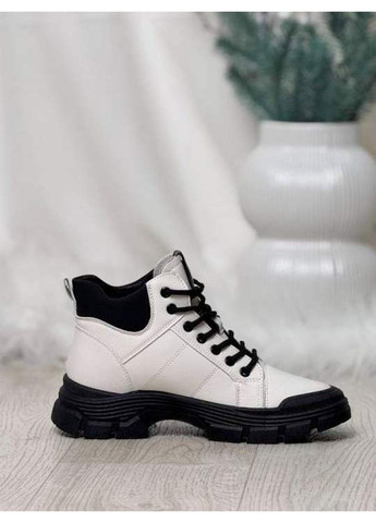 Зимние ботинки женские зимние на меху белые (n033) Loretta прессованная кожа