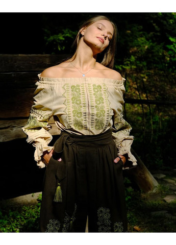 Бежевий зимній жіноча вишита сукня з плахтою феміда бежева з зеленим Galychanka 7436