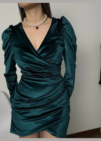 Изумрудное праздничный, коктейльное, деловое, повседневный, откровенный, вечернее платье женское No Brand однотонное