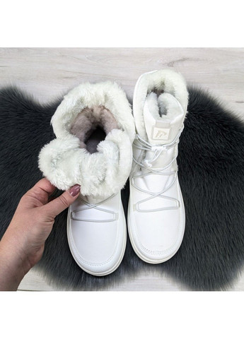 Белые сапоги дутики женские зимние Paolla со шнурками