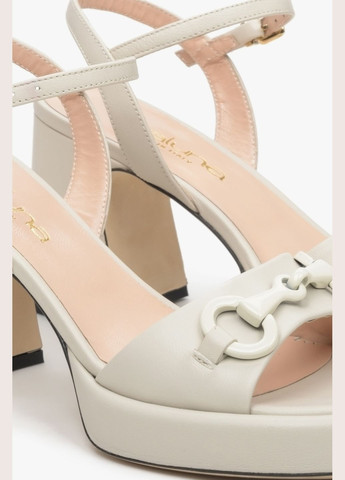 Светло-бежевые босоножки, цвет молочный Evaluna