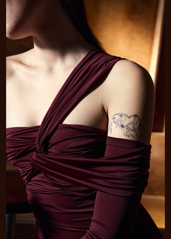 Темно-бордовое платье макси асиметрическое l черный 793 Papaya