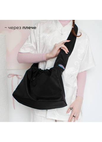 Чорна сумка-месенджер на магніт містка торба як мішок класичний практичний стиль водостійкий casual шопер для спорту молодіжна No Brand (368717662)