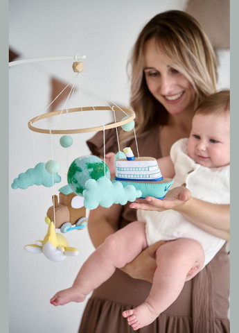 Дитячий музичний мобіль на ліжечко для немовлят WooolyWool «Подорож» з 35 мелодіями No Brand (342758012)