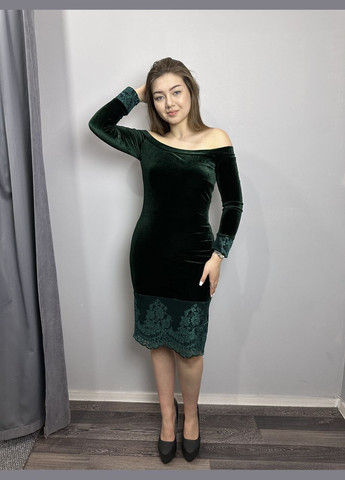Зеленое платье женское дизайнерское зелёное бархтное вечернее мини короткое до колен mkeng0923-3 Modna KAZKA