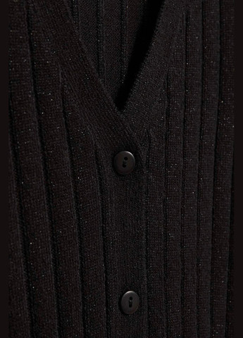 Черный зимний свитер Moodo