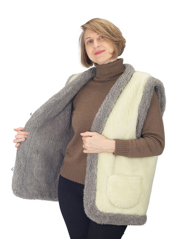 Жилетка женская теплая двухсторонняя из овчины бежевая с серым Olli (360406846)