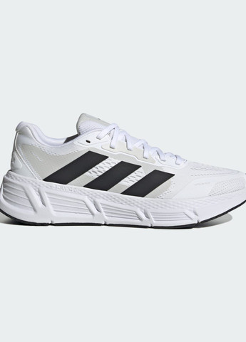 Белые всесезонные кроссовки для бега questar adidas