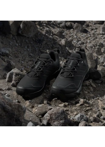 Черные демисезонные кроссовки terrex skychaser ax5 gore-tex black jq2210 adidas