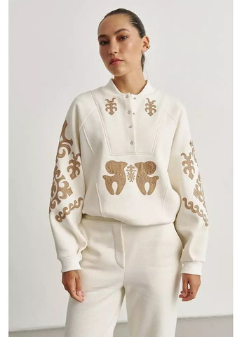 Жіночий костюм з вишивкою-аплікацією MKRM4285 Rica Mare (367859543)