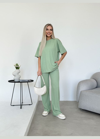 Жіночий костюм вільного крою Adelante (331605399)