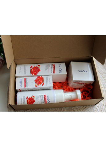 Набор средств по уходу за кожей лица Pomegranate Fresh Brightening с экстрактом граната SADOER (369150895)