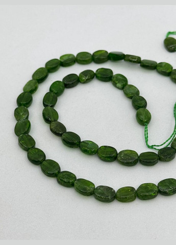 Діопсид на нитці без застібки 7*6*2 мм 40 см Зелений No Brand (337510780)