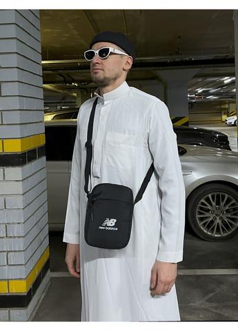 Компактна барсетка чоловіча - чорна сумка на ремені. No Brand (365592429)