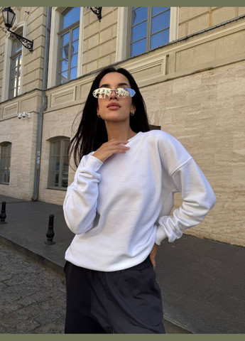 Білий світшот жіночій Україна однотонний без декору (345120149)