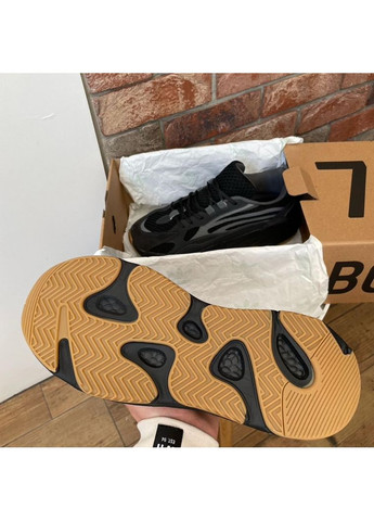 Сірі Осінні кросівки чоловічі adidas yeezy boost 700 v2 no logo grey адідас ізі буст No Brand