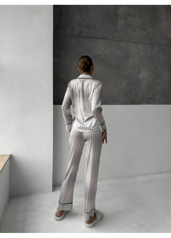 Серая всесезон женская пижама сатиновая в вертикальную полоску. рубашка + брюки Vakko