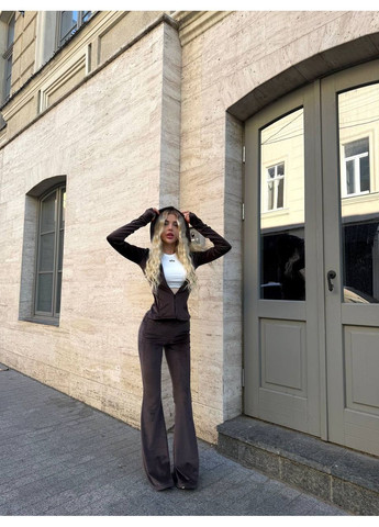 Жіночий велюровий костюм з кофтинкою на блискавці та штанами-кльош – Розмірна сітка в описі DK/DL Мода без кордонів (360750039)