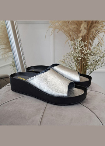 Жіночі шльопанці, на потовщеній підошві, колір срібло. 36 розмір Vasha para (331346143)
