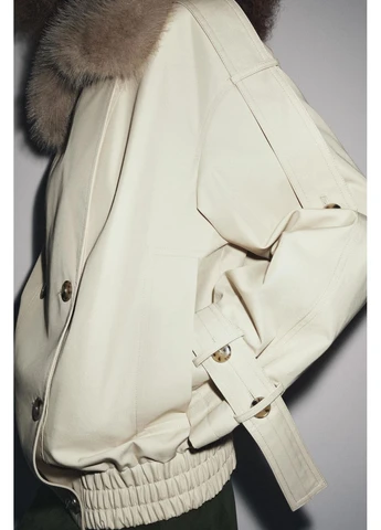 Короткий стеганий плащ з коміром зі штучним хутром Zara (376986772)