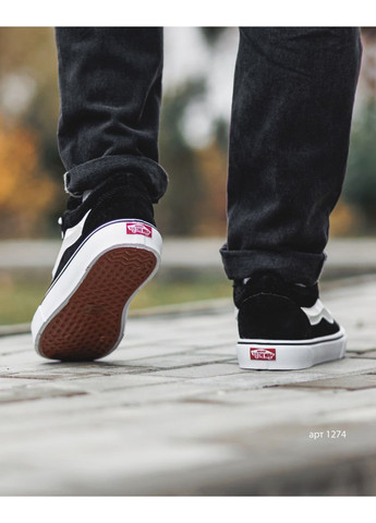 Черно-белые зимние мужские кроссовки No Brand