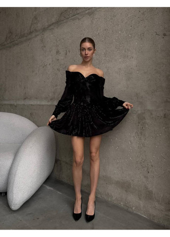 Чорна святковий святкова сукня з пишною спіднцею з пишною спідницею Adelante однотонна