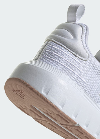 Кроссовки Swift Run adidas белые всесезоны (305843078)