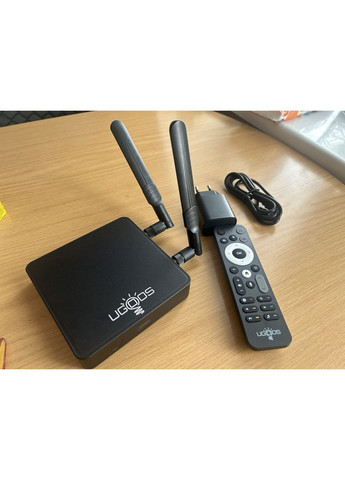 Смарт ТВ приставка 4/64 Гб Smart TV Box S905X5 Android 14 Ugoos AM9 (364275620)