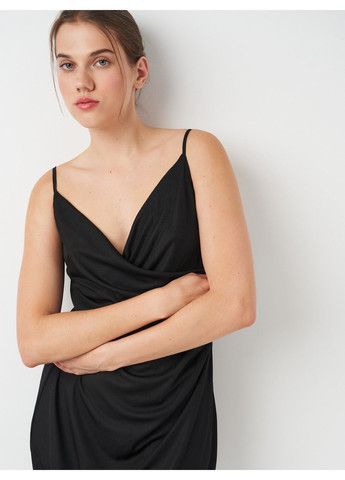 Черное кэжуал платье H&M однотонное