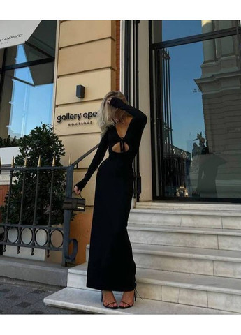 Чорна вечірня сукня максі з ефектними вирізами, віскоза — замір в описі Vione однотонна