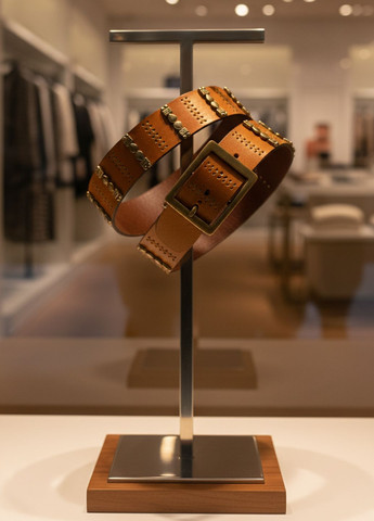 Женский кожаный ремень с орнаментом S-43 Manufac (364315623)