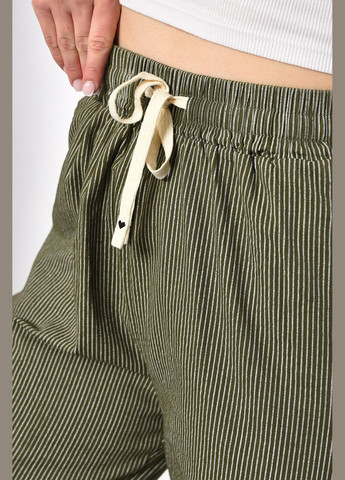 Штани жіночі напівбатальні кольору хакі Let's Shop (292802661)