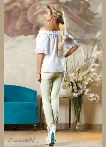 Белая блуза Seventeen