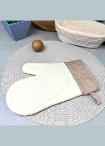 Силіконова рукавичка-прихватка для гарячого Milk No Brand (366818088)