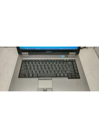 Ноутбук Tecra A10 / 15.4" (1280x800) TN / Intel Core 2 Duo P8400 (2 ядра по 2.26 GHz) / 4 GB DDR2 / 320 GB HDD / nVidia Quadro Toshiba (398131744)