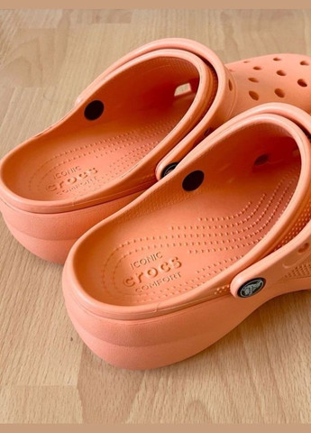 Оранжевые женские кроксы платформа розовые women's platform clog pearl Crocs