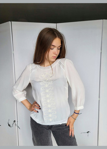 Молочная блузка женская с вышивкой спереди H&M