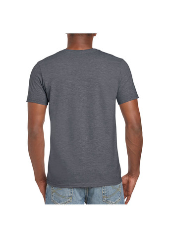 Темно-сіра футболка чоловіча однотонна темно-сіра 64000-7545c з коротким рукавом Gildan Softstyle