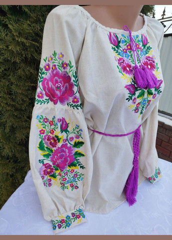 Фіолетова вишиванка жіноча "борщівка" на рожевому натуральному домотканому полотні Прикарпатські Вишиванки візерунок квітковий пряма бавовна (325881806)