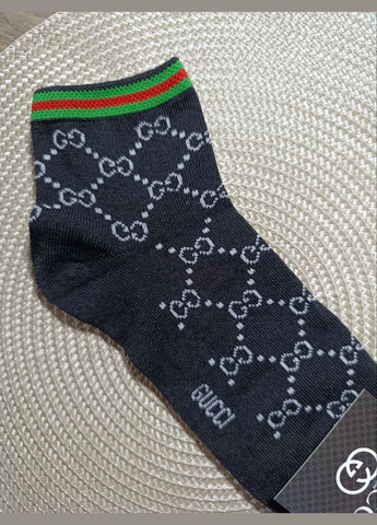 Чорні шкарпетки чоловічі бавовняні.середні.відмінна якість, дуже добре носяться, стильні, практичні.виробництво – італія. з логотипами (333338739)