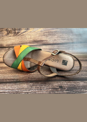 Комбинированные кожаные женские босоножки на танкетке,, испания Le Follie с ремешком