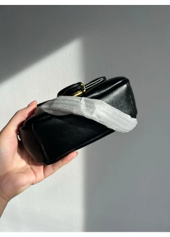 Сумка женская Leather Covered C Closure Puffy Tabby Shoulder Bag Black No Brand (355342560)