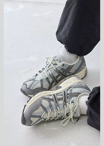 Сірі всесезонні кросівки gel-sonoma 15-50 oyster grey/clay grey Asics