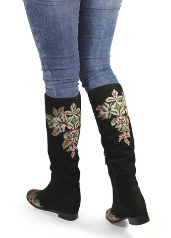 Зимові чоботи із вишивкою It-Girl (316534879)