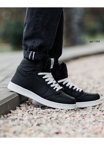 Черно-белые зимние зимние кроссовки jordan black white Stilli