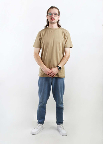 Бежевая футболка мужская Vamos